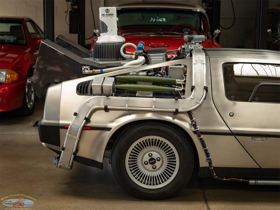 1983 DeLorean DMC-12 - Image 2 of 31