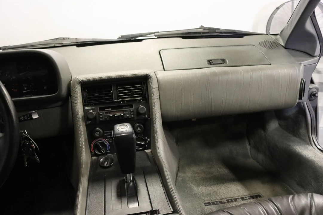 1983 DeLorean DMC-12 - Image 24 of 31