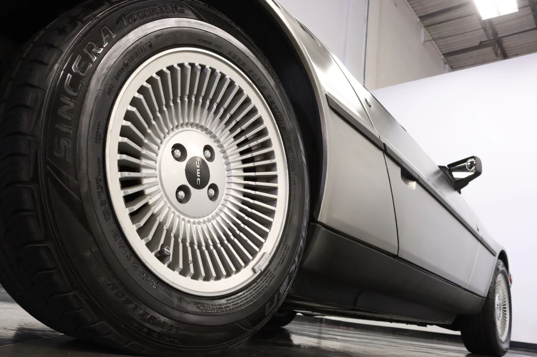 1983 DeLorean DMC-12 - Image 15 of 31
