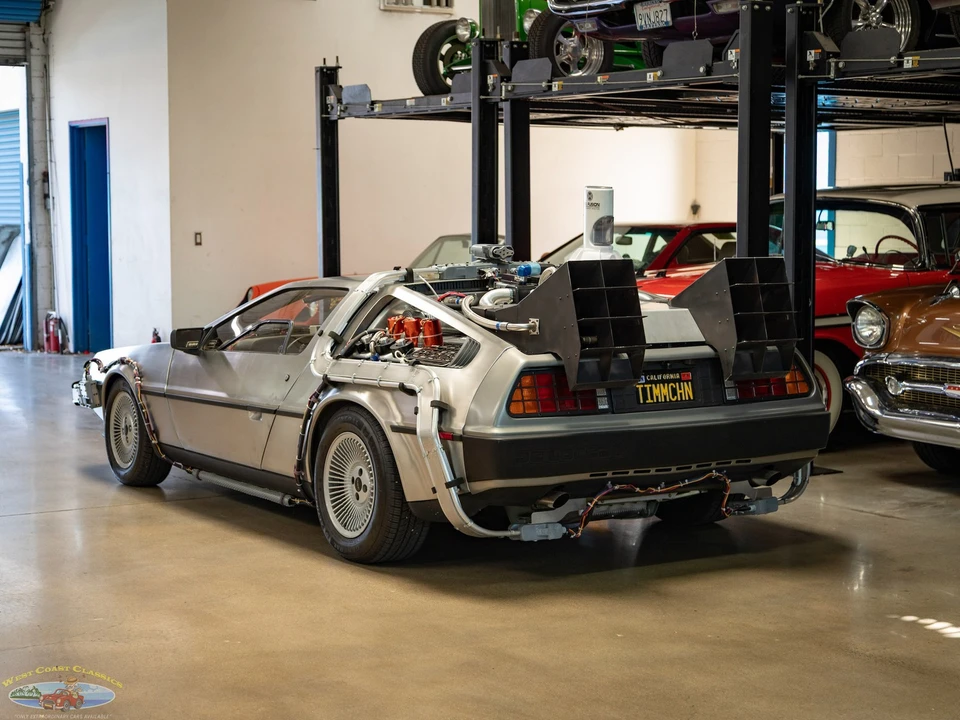 1983 DeLorean DMC-12 - Image 25 of 31