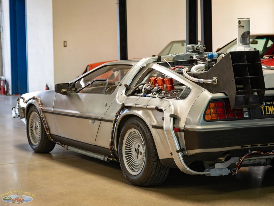 1983 DeLorean DMC-12 - Image 26 of 31