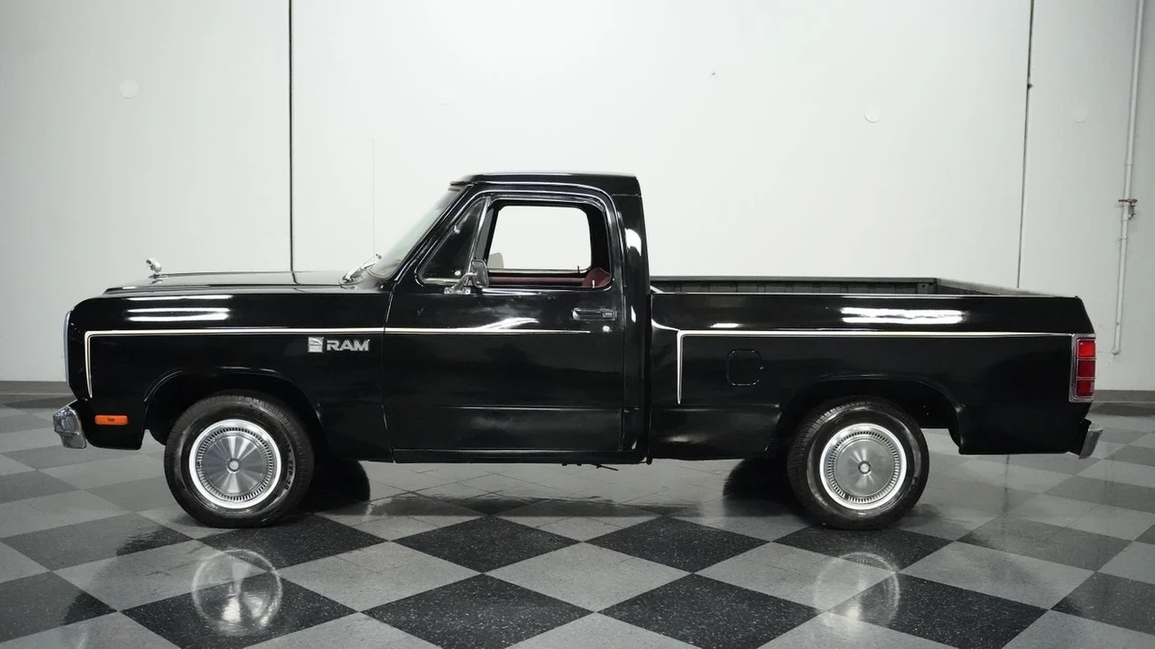 1983 Dodge D Series 3rd Gen - Image 3 of 12