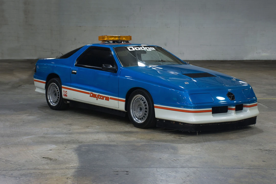 1983 Dodge Daytona - Image 5 of 31