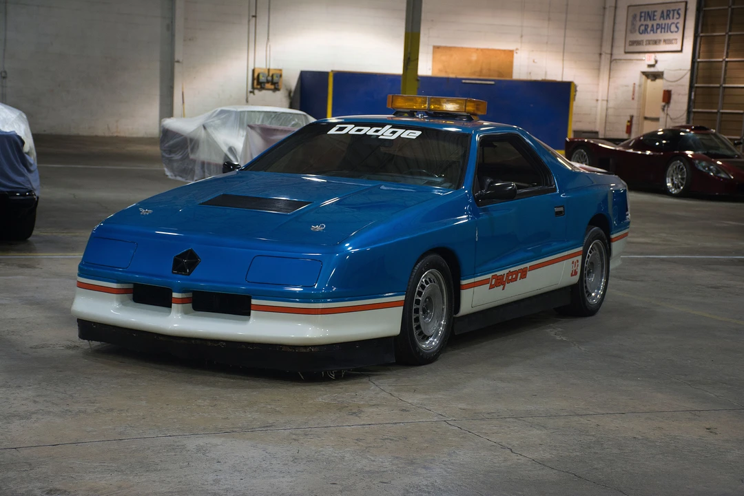 1983 Dodge Daytona - Image 26 of 31
