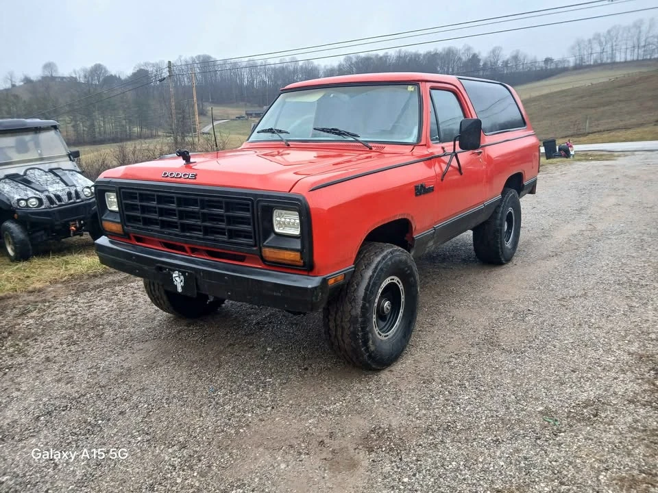 1983 Dodge Ramcharger - Image 6 of 9