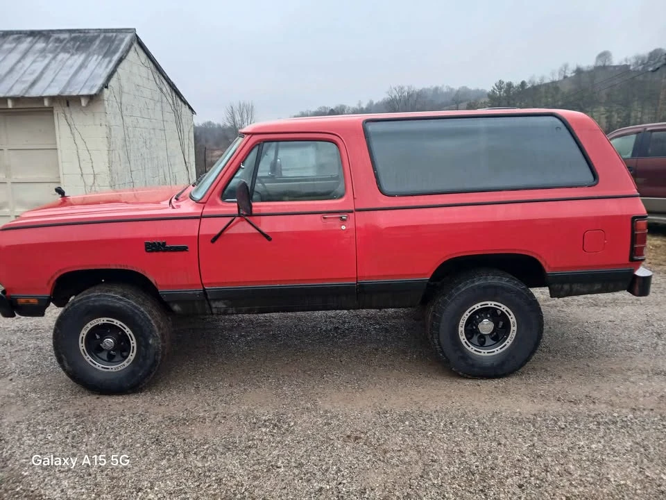 1983 Dodge Ramcharger - Image 7 of 9