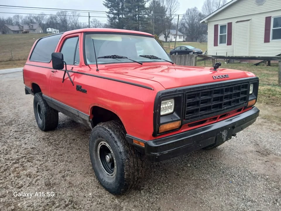 1983 Dodge Ramcharger - Image 4 of 9
