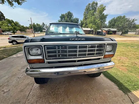 1983 Dodge Ram Charger Royal SE