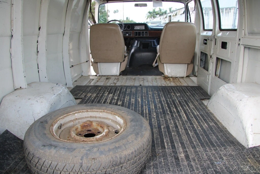 1983 Dodge Ram Van - Image 21 of 21