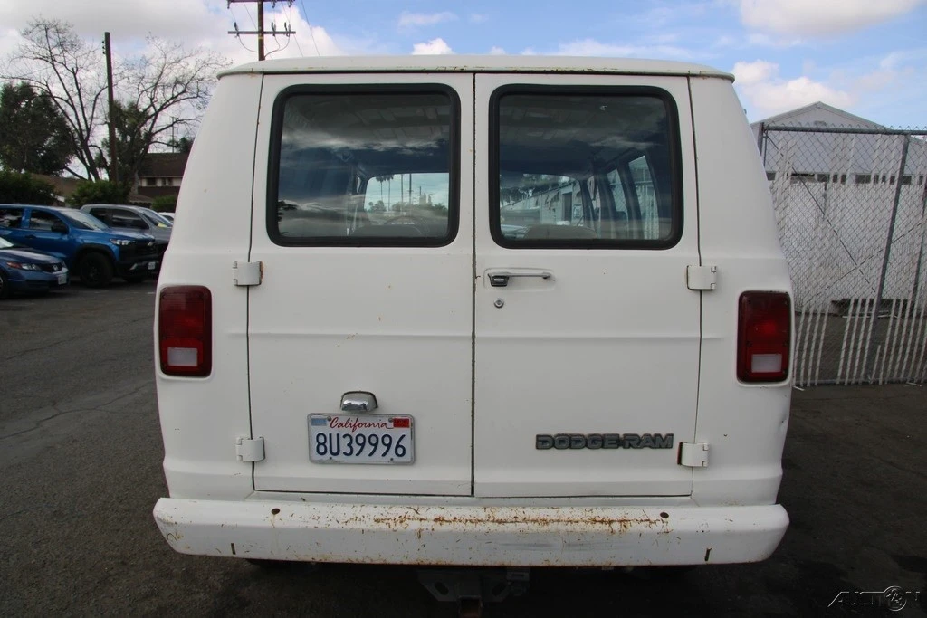 1983 Dodge Ram Van - Image 6 of 21