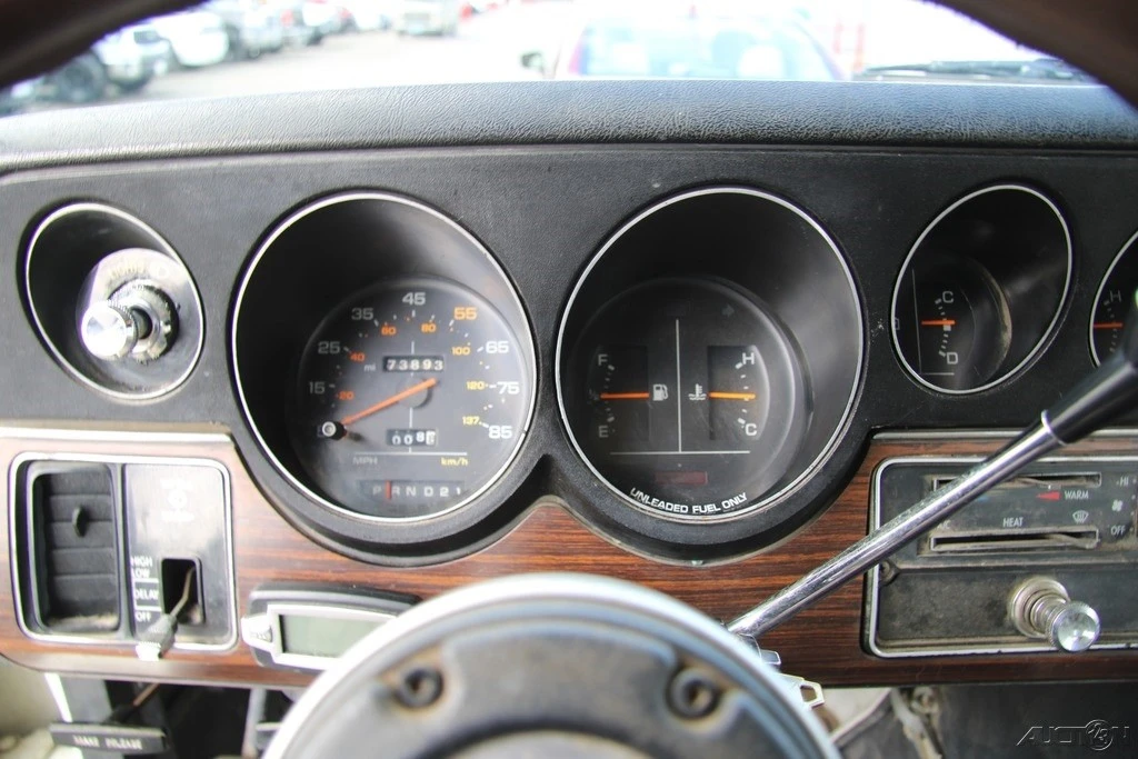 1983 Dodge Ram Van - Image 16 of 21