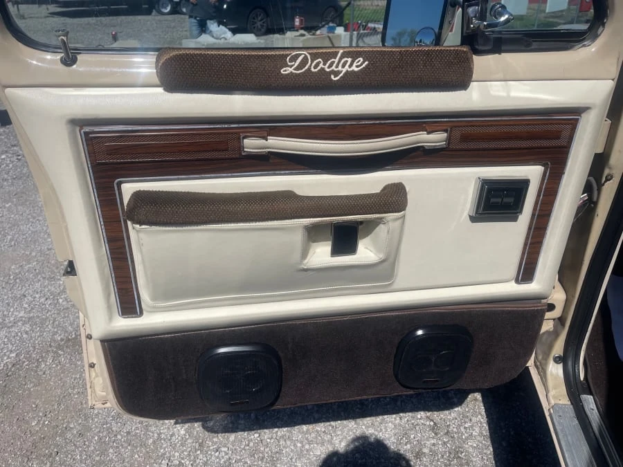 1983 Dodge Ramcharger - Image 12 of 19