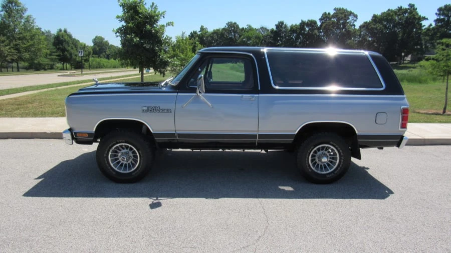 1983 Dodge Ramcharger - Image 2 of 7