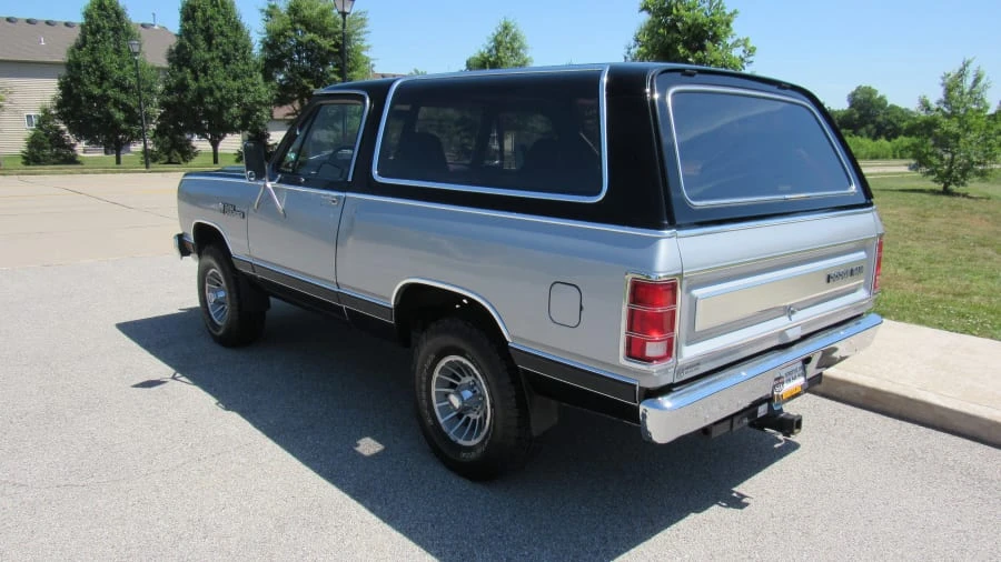 1983 Dodge Ramcharger - Image 3 of 7