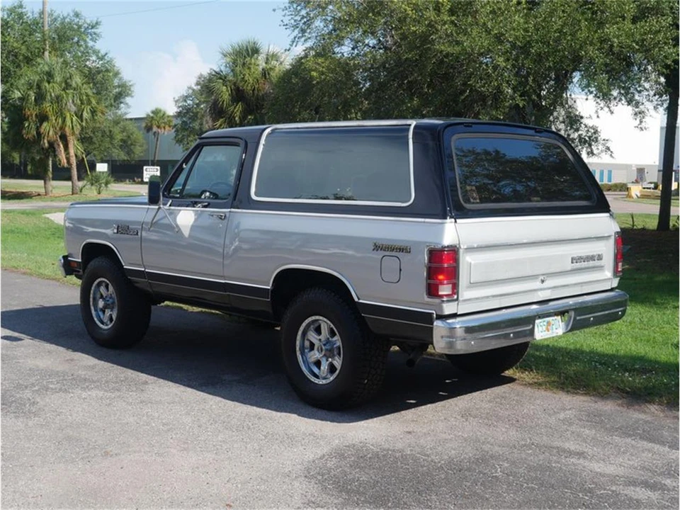 1983 Dodge Ramcharger - Image 16 of 31