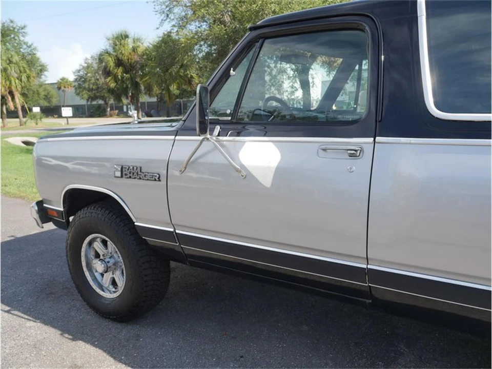 1983 Dodge Ramcharger - Image 28 of 31