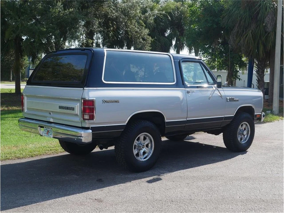 1983 Dodge Ramcharger - Image 9 of 31