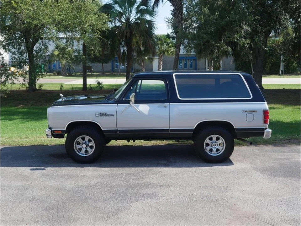 1983 Dodge Ramcharger - Image 14 of 31