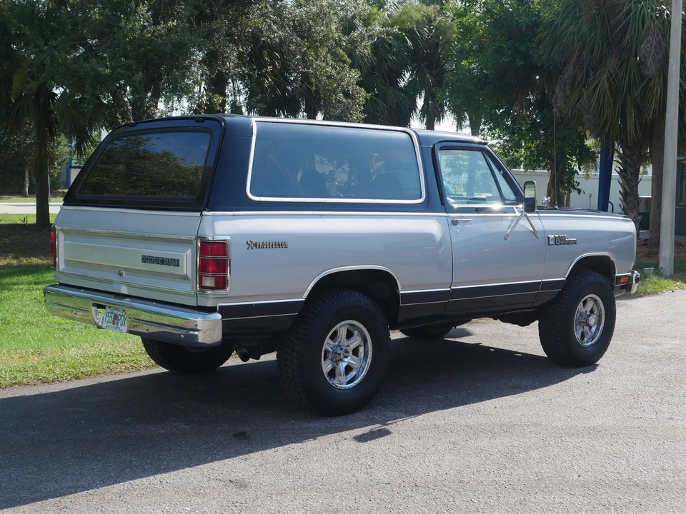 1983 Dodge Ramcharger - Image 9 of 24