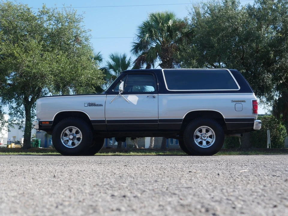 1983 Dodge Ramcharger - Image 12 of 24