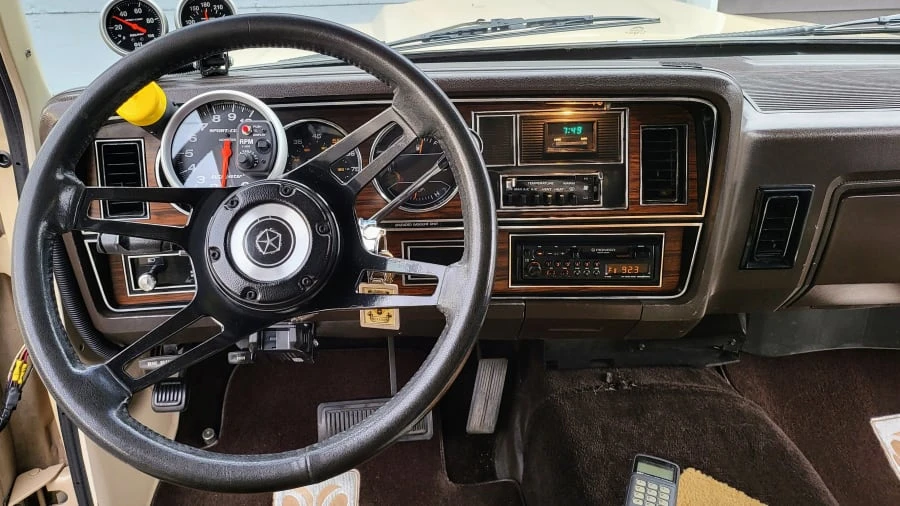 1983 Dodge Ramcharger - Image 18 of 31