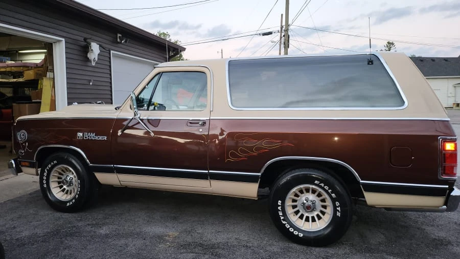 1983 Dodge Ramcharger - Image 11 of 31