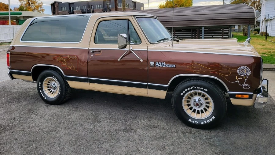 1983 Dodge Ramcharger - Image 13 of 31