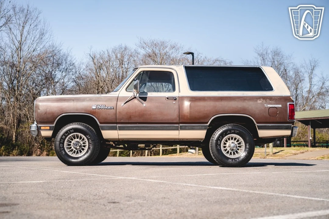 1983 Dodge Ramcharger - Image 9 of 12