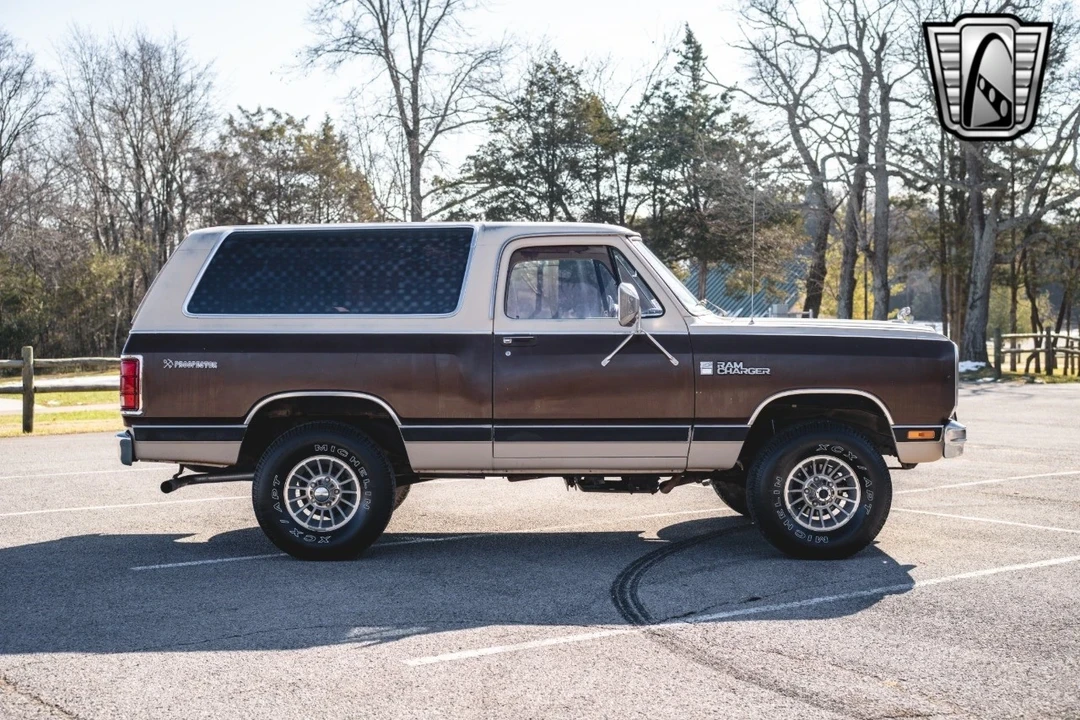 1983 Dodge Ramcharger - Image 9 of 21