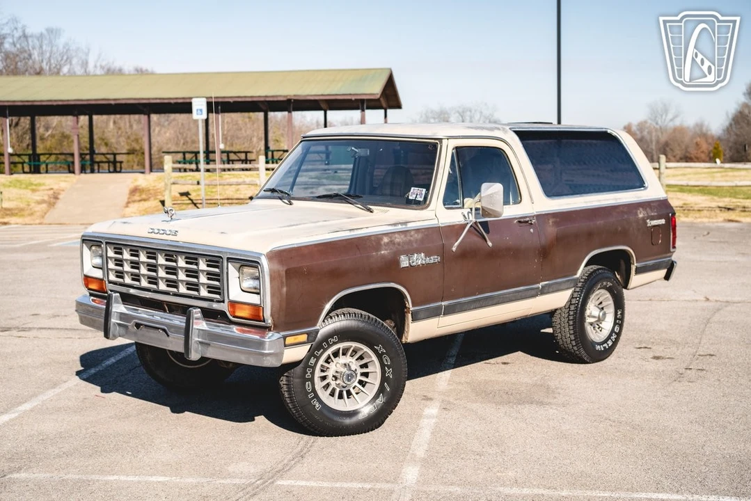 1983 Dodge Ramcharger - Image 4 of 12