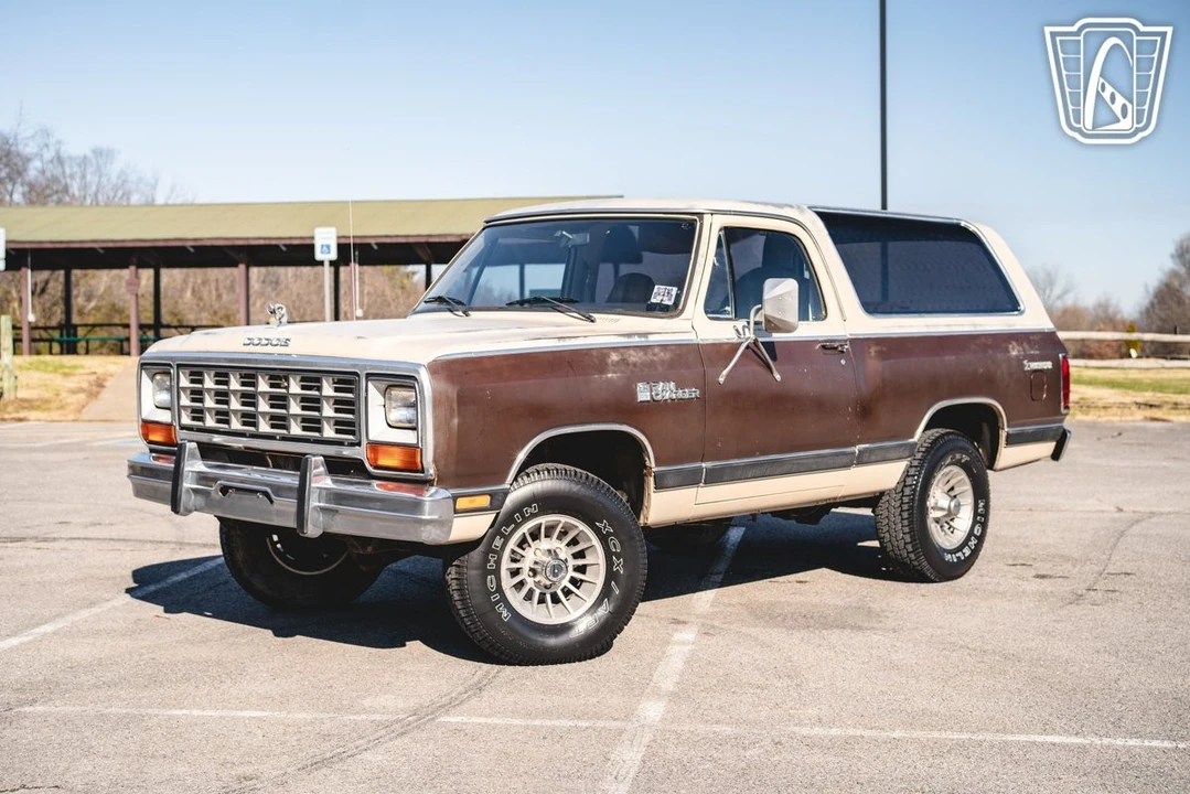1983 Dodge Ramcharger - Image 5 of 12