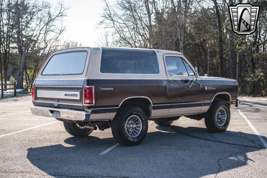 1983 Dodge Ramcharger - Image 8 of 21
