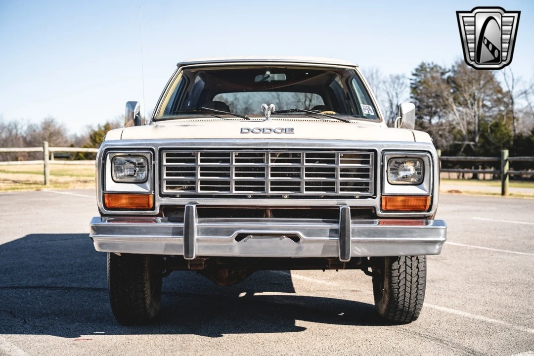 1983 Dodge Ramcharger - Image 11 of 21