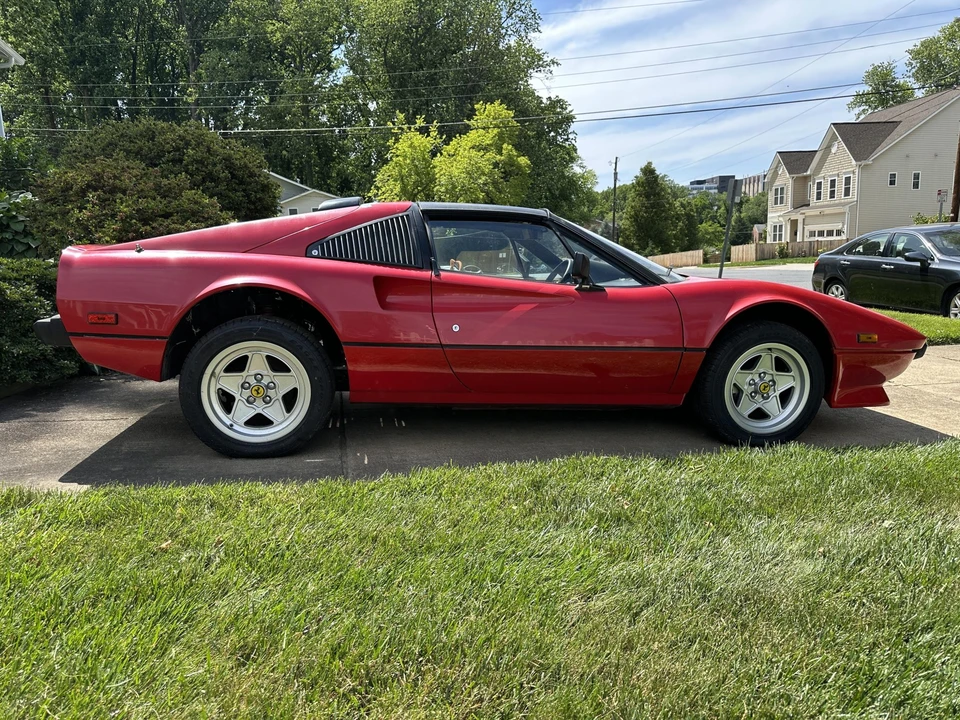 1983 Ferrari 308 GTS QV - Image 14 of 31