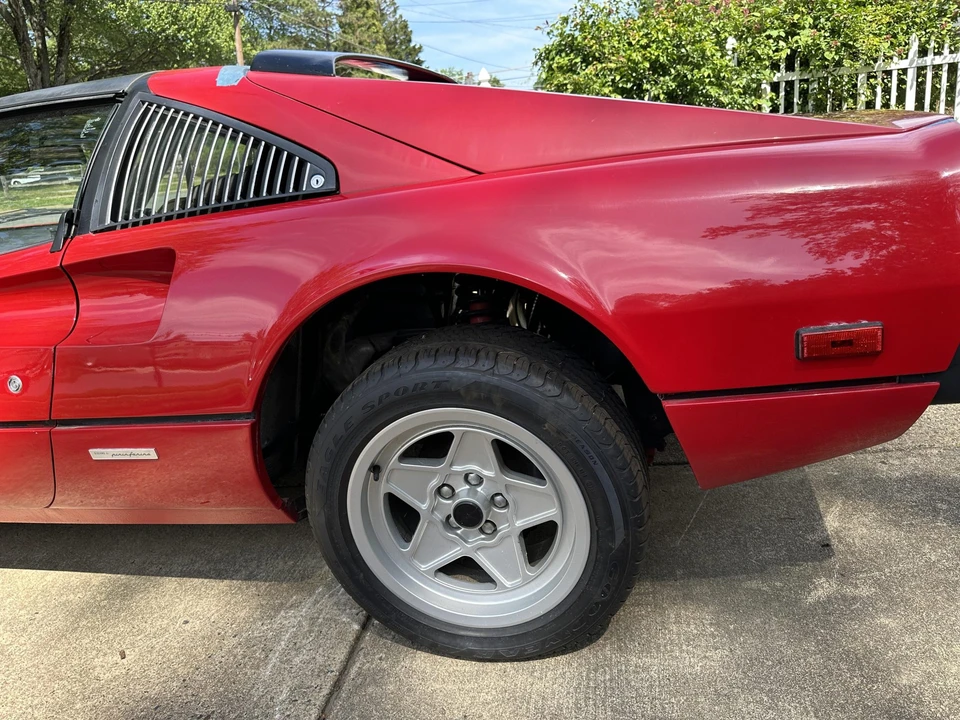 1983 Ferrari 308 GTS QV - Image 27 of 31