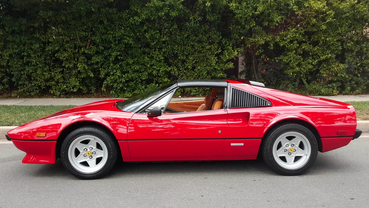 1983 Ferrari 308 GTS QV - Image 2 of 31