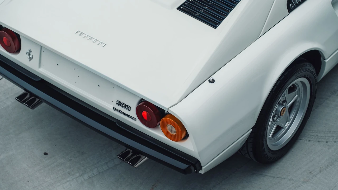 1983 Ferrari 308 GTS QV - Image 25 of 31