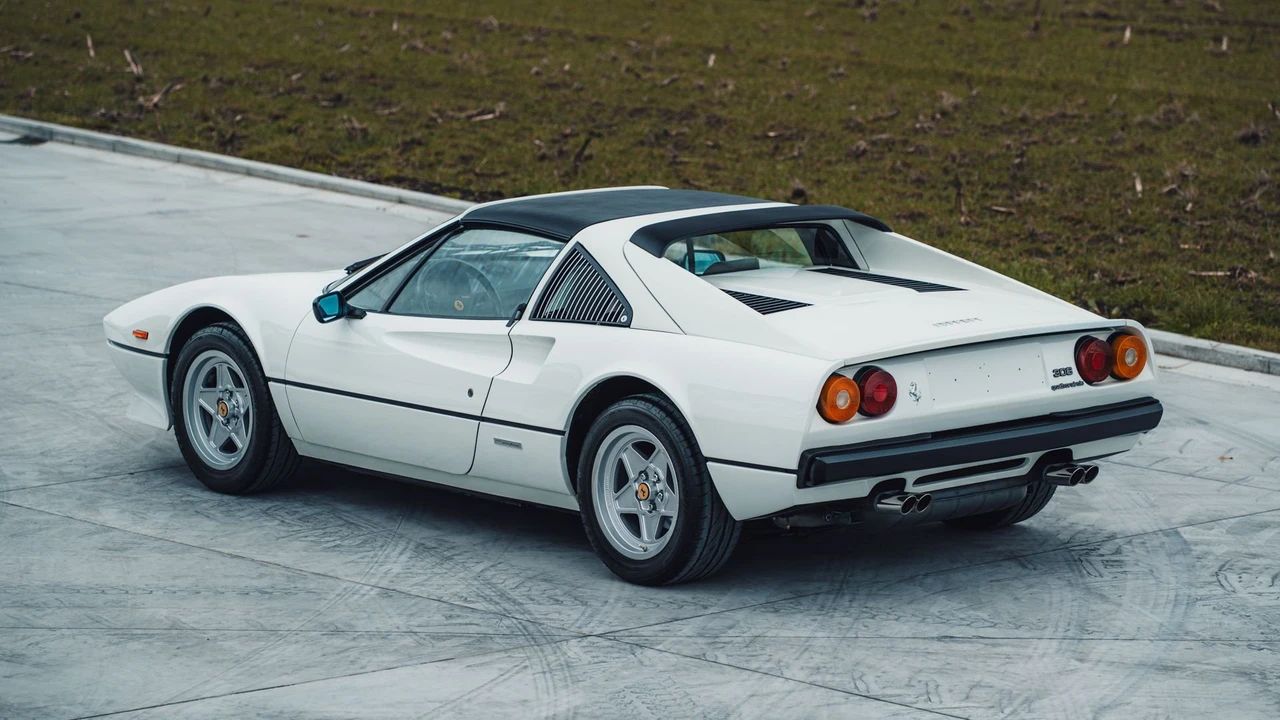 1983 Ferrari 308 GTS QV - Image 15 of 31
