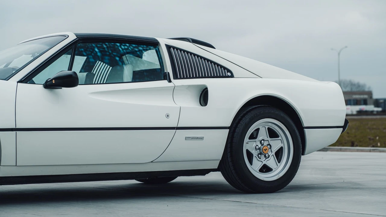 1983 Ferrari 308 GTS QV - Image 22 of 31