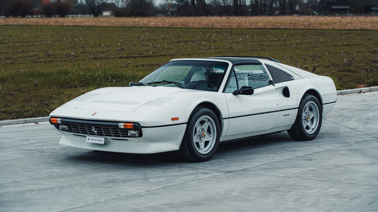 1983 Ferrari 308 GTS QV - Image 12 of 31