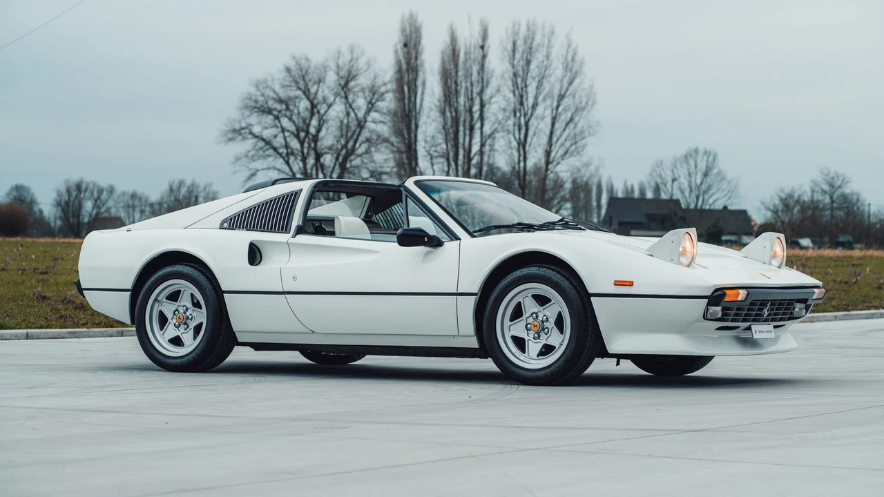 1983 Ferrari 308 GTS QV - Image 30 of 31