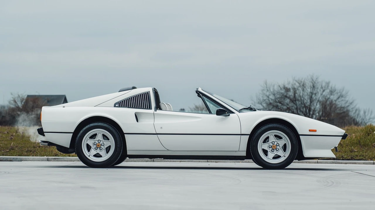 1983 Ferrari 308 GTS QV - Image 27 of 31