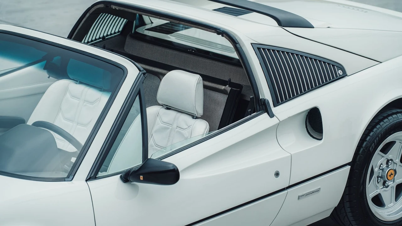 1983 Ferrari 308 GTS QV - Image 29 of 31
