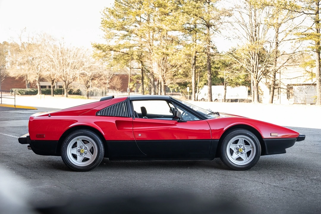 1983 Ferrari 308 GTS QV - Image 7 of 12