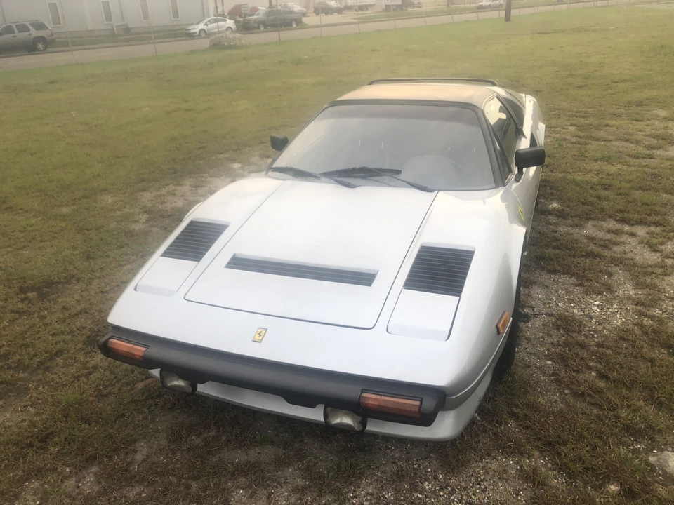 1983 Ferrari 308 GTS QV - Image 2 of 31