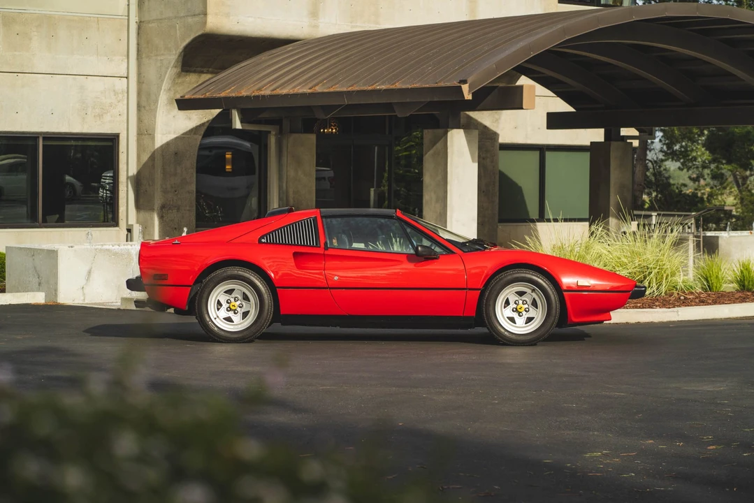 1983 Ferrari 308 GTS QV - Image 27 of 31