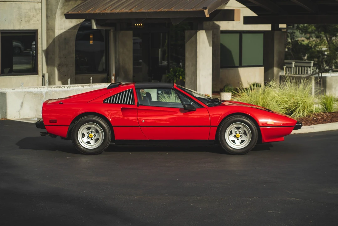 1983 Ferrari 308 GTS QV - Image 28 of 31