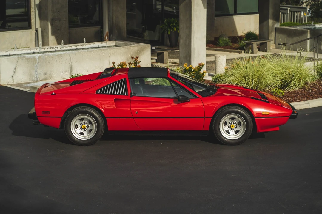 1983 Ferrari 308 GTS QV - Image 30 of 31