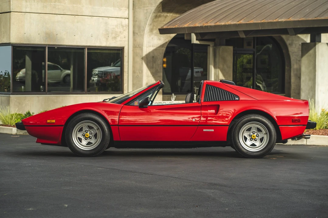 1983 Ferrari 308 GTS QV - Image 12 of 31