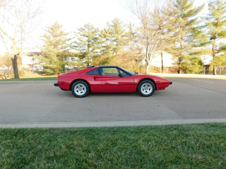 1983 Ferrari 308 GTS - Image 2 of 15